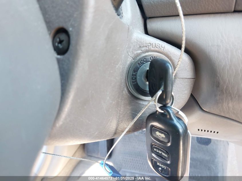 2004 Toyota Camry Le VIN: JTDBE32K740258788 Lot: 41464573