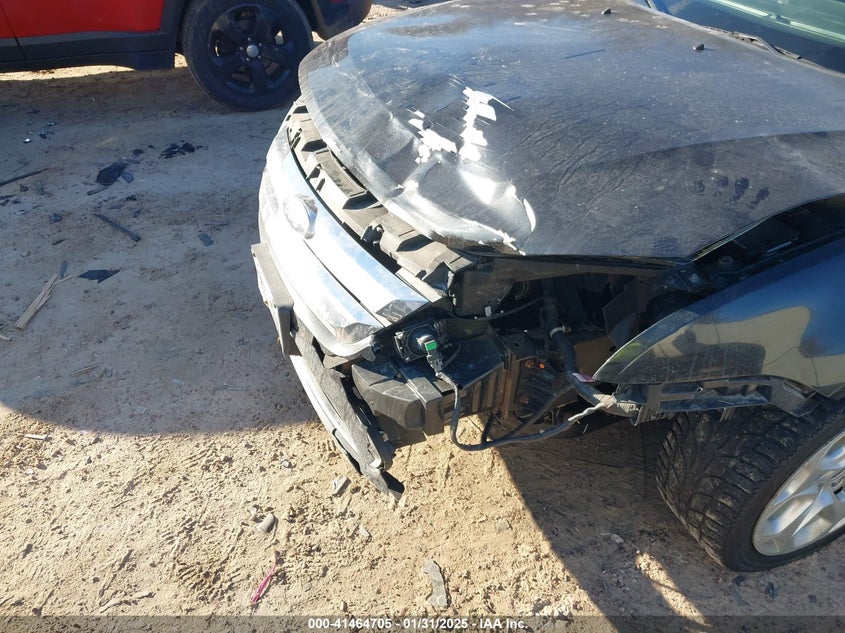 2011 FORD FUSION VIN: 3FAHP0HA7BR178699