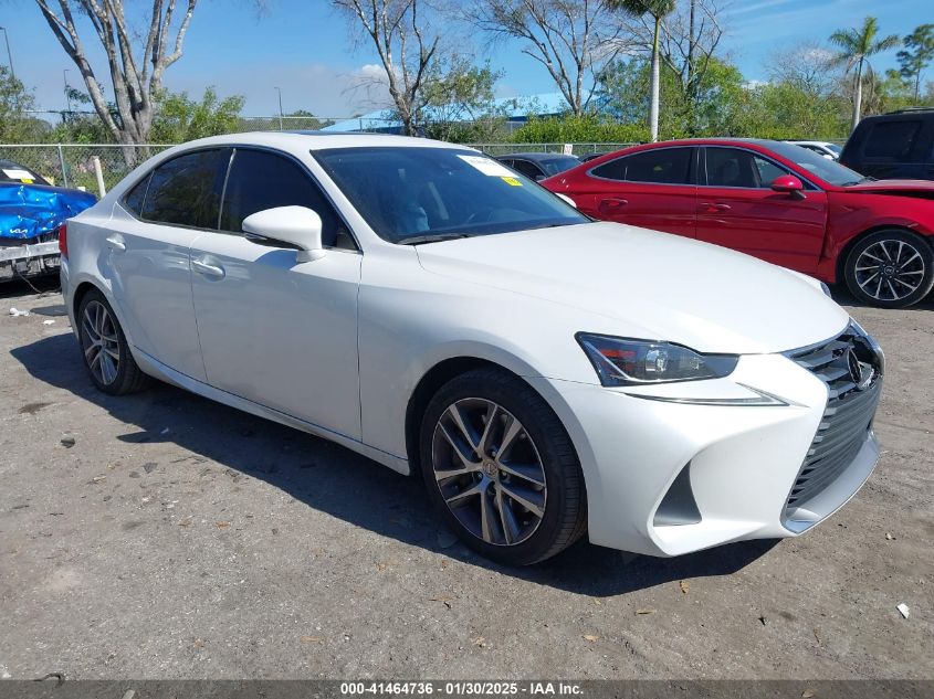 2019 Lexus IS300