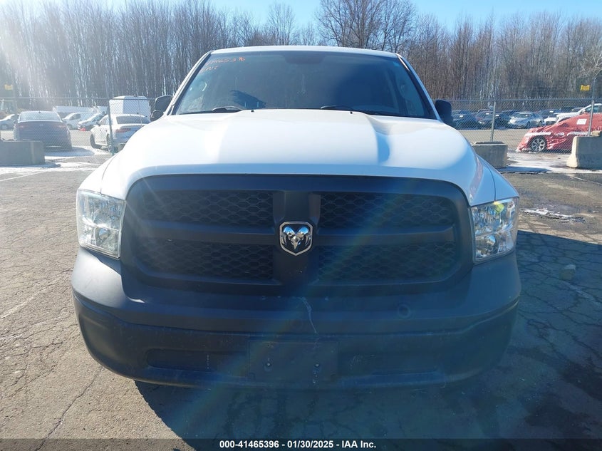 2019 RAM 1500 CLASSIC VIN: 1C6RR7FG5KS597588