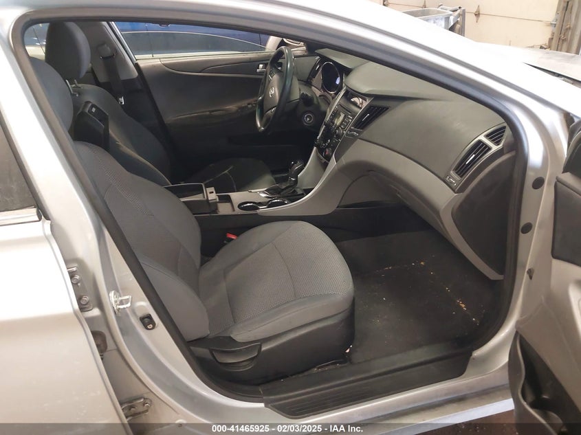 2011 HYUNDAI SONATA VIN: 5NPEB4AC8BH283088