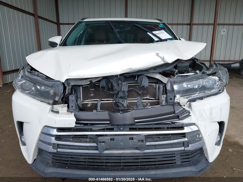 2019 TOYOTA HIGHLANDER HYBRID LIMITED PLATINUM - 5TDDGRFH1KS055569