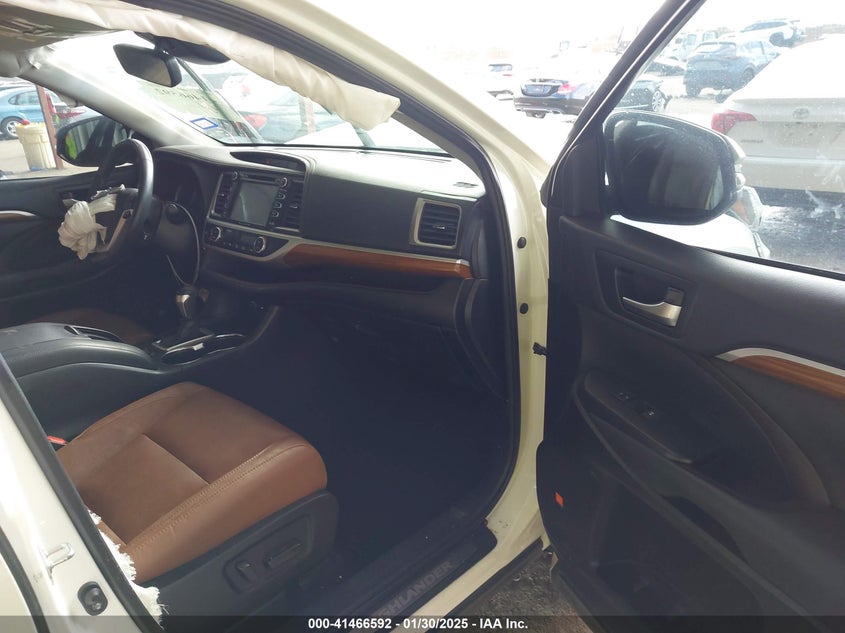 2019 TOYOTA HIGHLANDER HYBRID LIMITED PLATINUM - 5TDDGRFH1KS055569