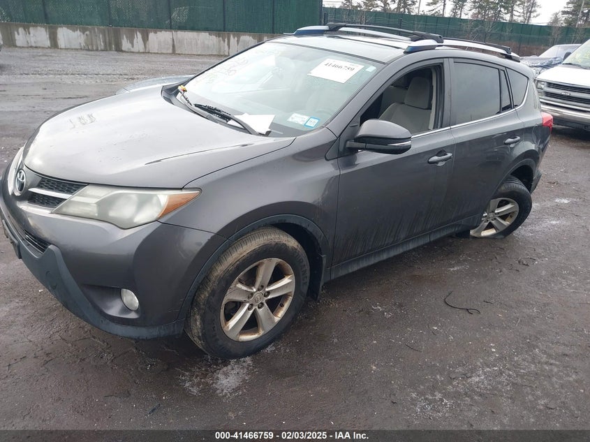 2013 TOYOTA RAV4 XLE - JTMRFREVXD5004113