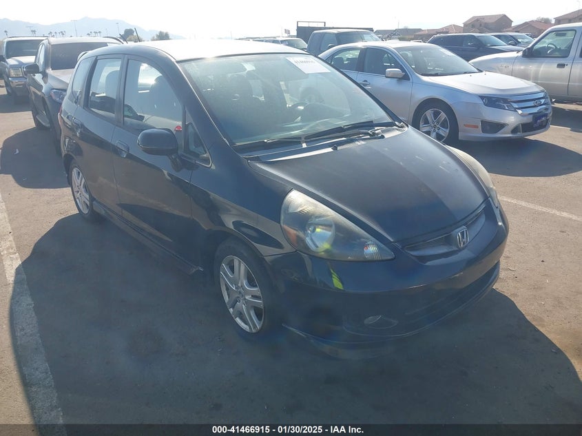 2007 HONDA FIT VIN: JHMGD38627S062557