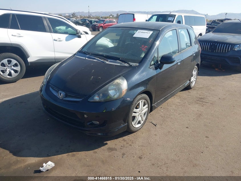 2007 HONDA FIT VIN: JHMGD38627S062557
