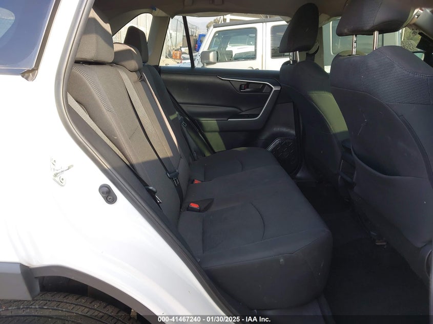2021 TOYOTA RAV4 VIN: 2T3H1RFV4MW121798