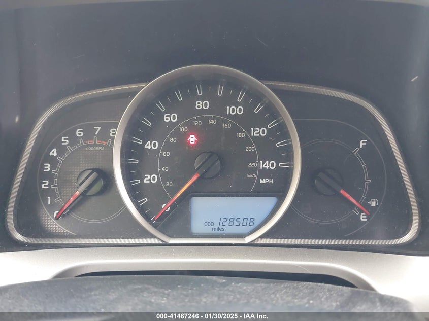 2015 TOYOTA RAV4 XLE - JTMWFREV4FJ038450