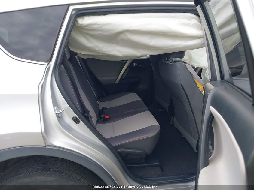 2015 TOYOTA RAV4 XLE - JTMWFREV4FJ038450