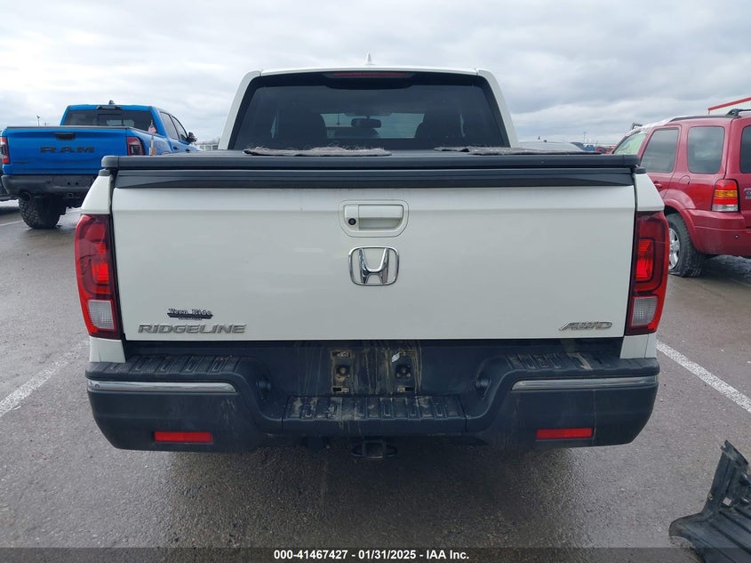 2017 HONDA RIDGELINE RTL-T - 5FPYK3F64HB018970