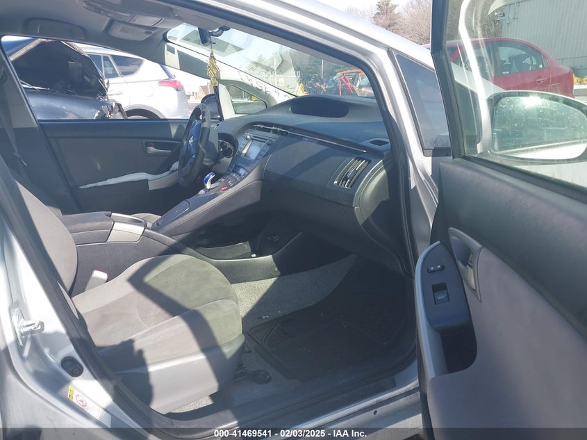 2013 TOYOTA PRIUS VIN: JTDKN3DU8D0338454