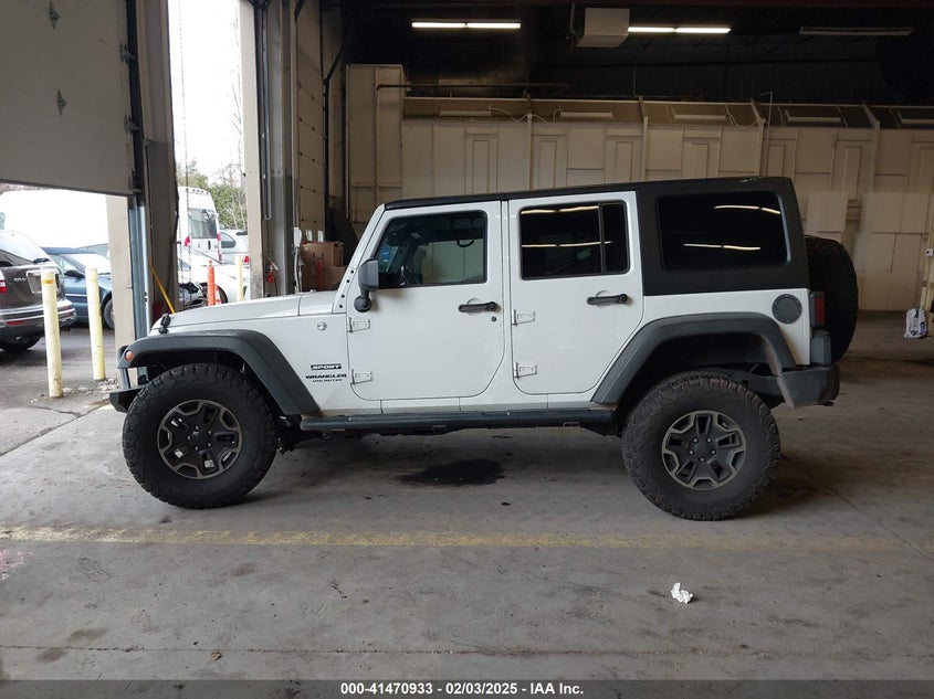 2014 JEEP WRANGLER UNLIMITED SPORT - 1C4BJWDGXEL305267