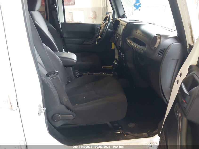 2014 JEEP WRANGLER UNLIMITED SPORT - 1C4BJWDGXEL305267