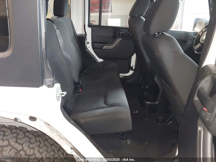 2014 JEEP WRANGLER UNLIMITED SPORT - 1C4BJWDGXEL305267