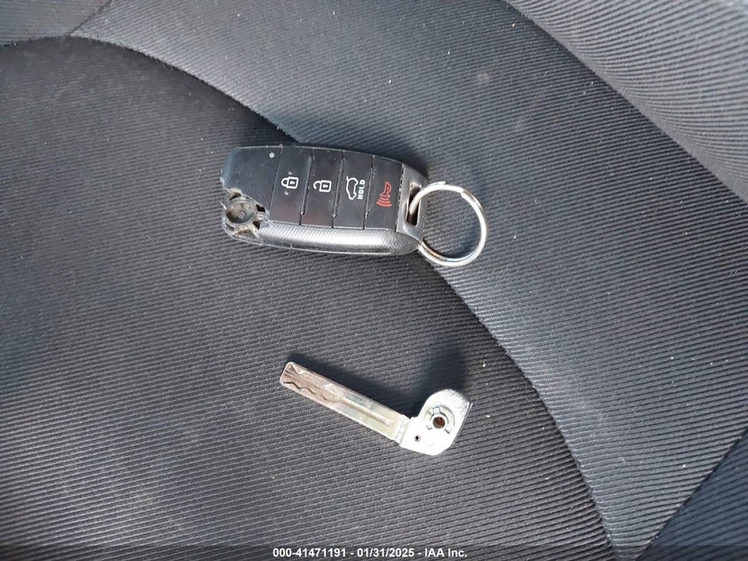 2017 KIA SOUL + - KNDJP3A57H7419543