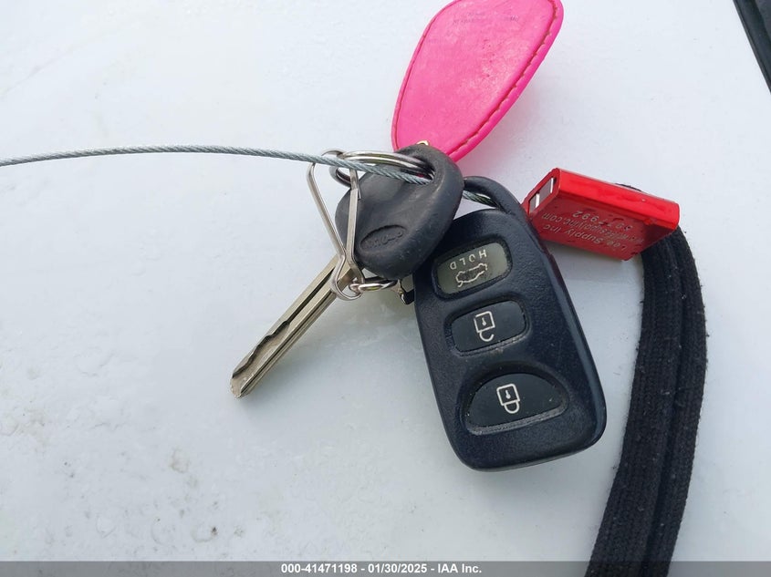 2011 KIA OPTIMA VIN: KNAGM4A75B5065838