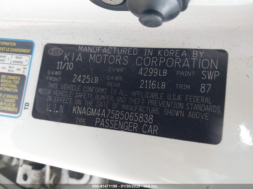2011 KIA OPTIMA VIN: KNAGM4A75B5065838