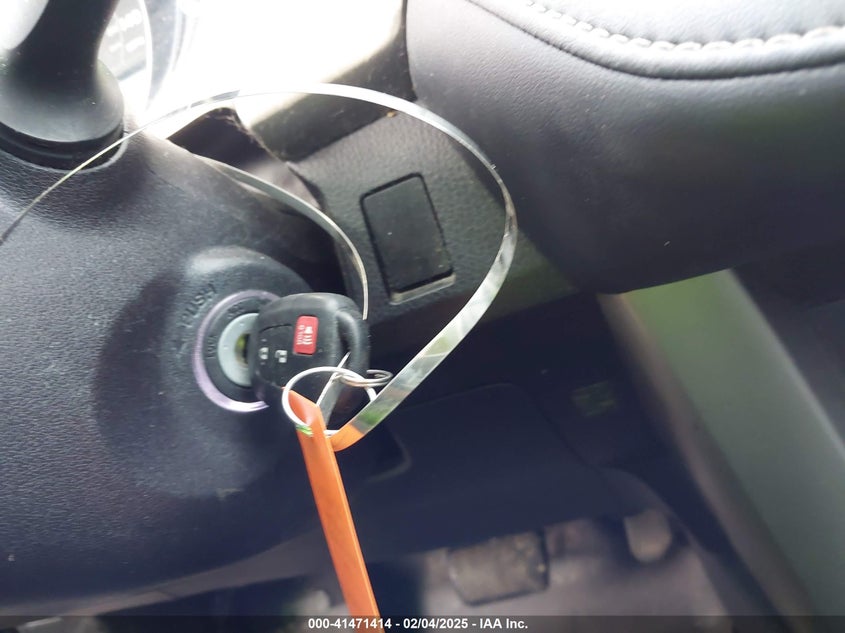 2014 TOYOTA RAV4 XLE - 2T3RFREV9EW185196