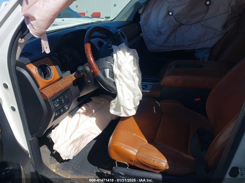 2016 TOYOTA TUNDRA VIN: 5TFAW5F10GX529868
