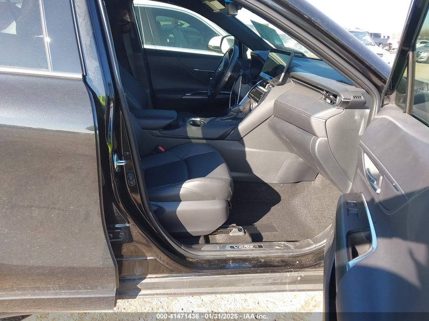2024 TOYOTA VENZA VIN: JTEAAAAH9RJ169397