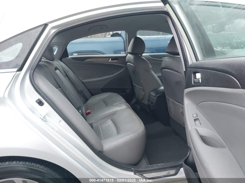 2013 HYUNDAI SONATA HYBRID LIMITED - KMHEC4A4XDA071496