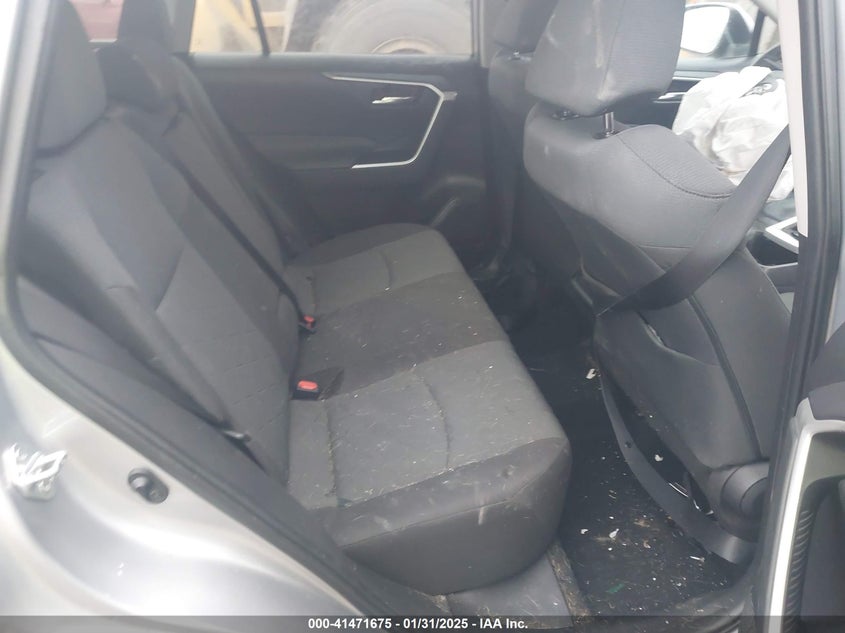 2022 TOYOTA RAV4 VIN: 2T3P1RFV1NC282608