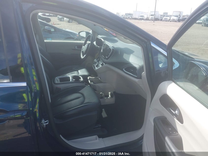 2022 CHRYSLER PACIFICA VIN: 2C4RC1BG0NR165025