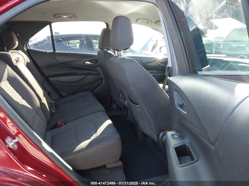 2019 CHEVROLET EQUINOX VIN: 3GNAXKEVXKL181086