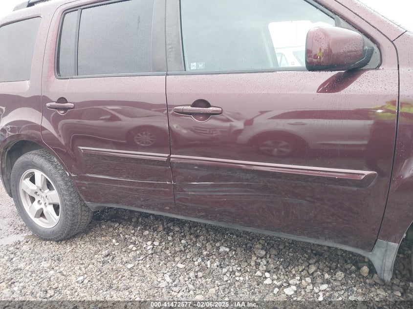 2011 HOND PILOT EX VIN: 5FNYF3H42BB041440