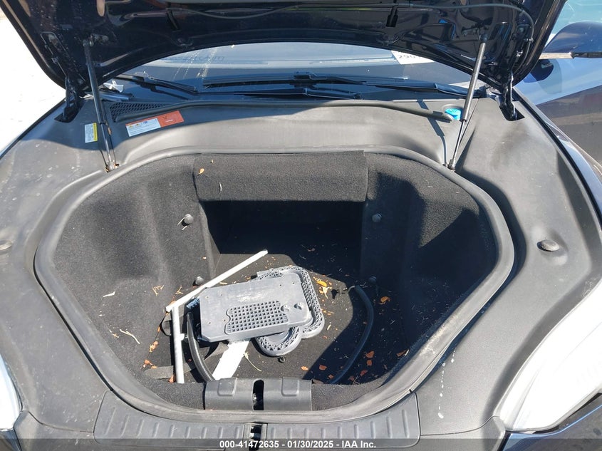 2014 TESLA MODEL S VIN: 5YJSA1H1XEFP28376