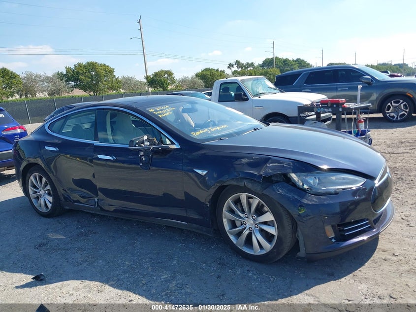 2014 TESLA MODEL S VIN: 5YJSA1H1XEFP28376