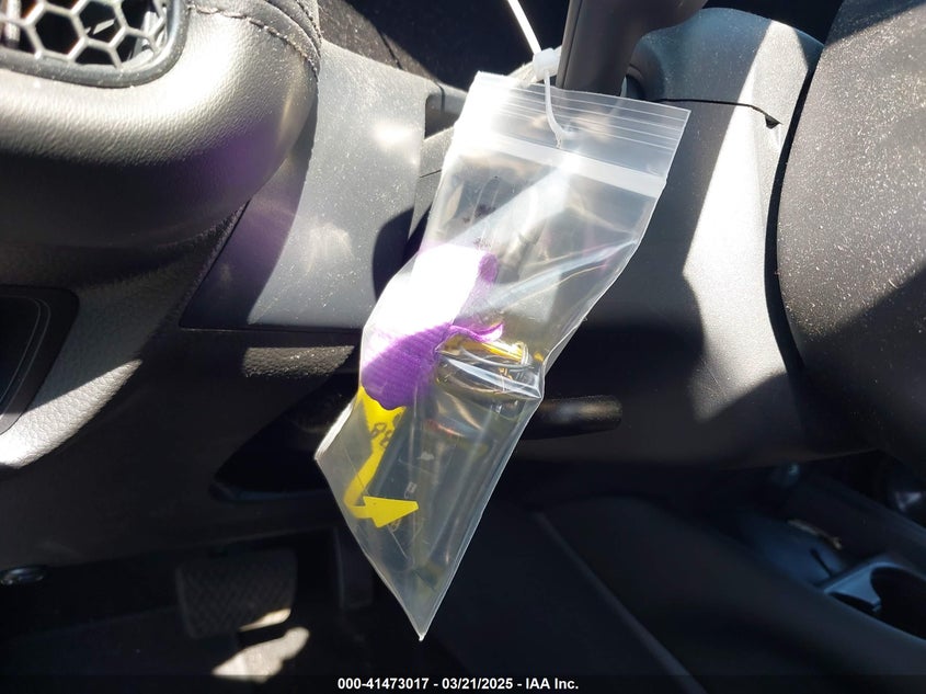 2023 HONDA HR-V VIN: 3CZRZ1H35PM720929