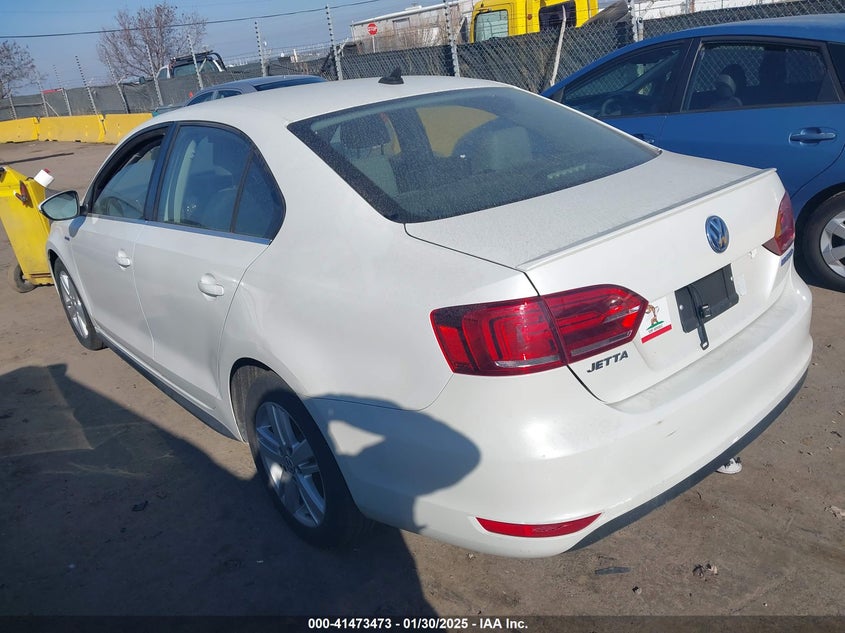 2013 VOLKSWAGEN JETTA HYBRID VIN: 3VW637AJXDM282598
