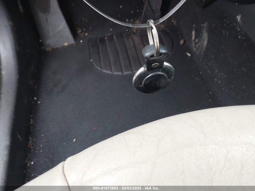 2012 MINI COOPER VIN: WMWSU3C56CT540717