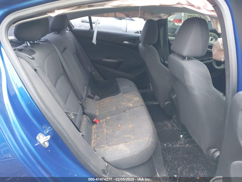 2019 CHEVROLET CRUZE VIN: 1G1BE5SM9K7137688