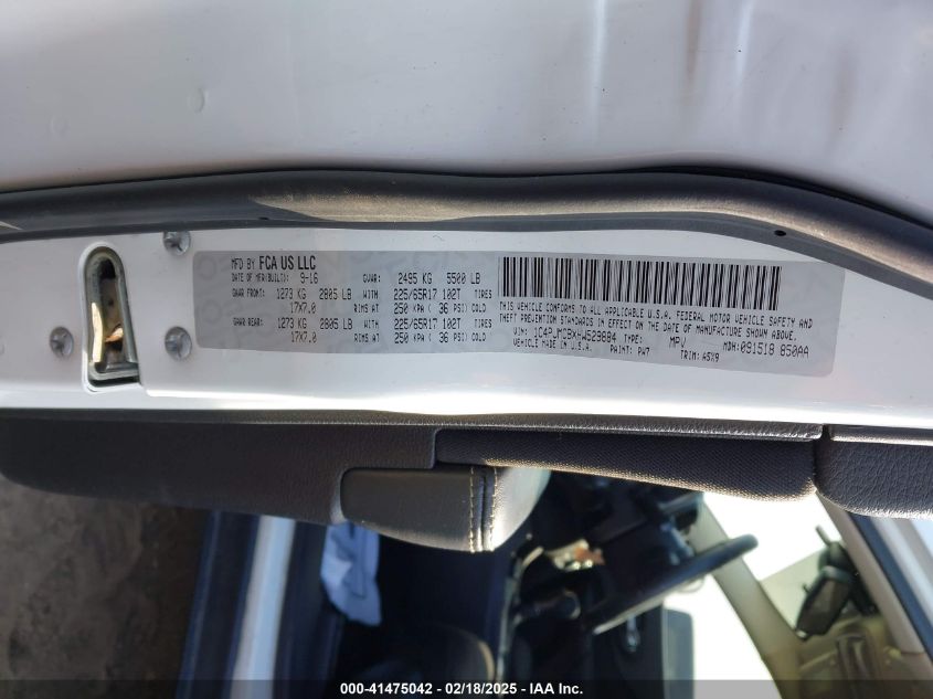 2017 Jeep Cherokee Latitude 4X4 VIN: 1C4PJMCBXHW529884 Lot: 41475042