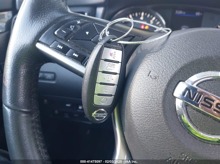 2018 NISSAN ROGUE SV - KNMAT2MV4JP611591