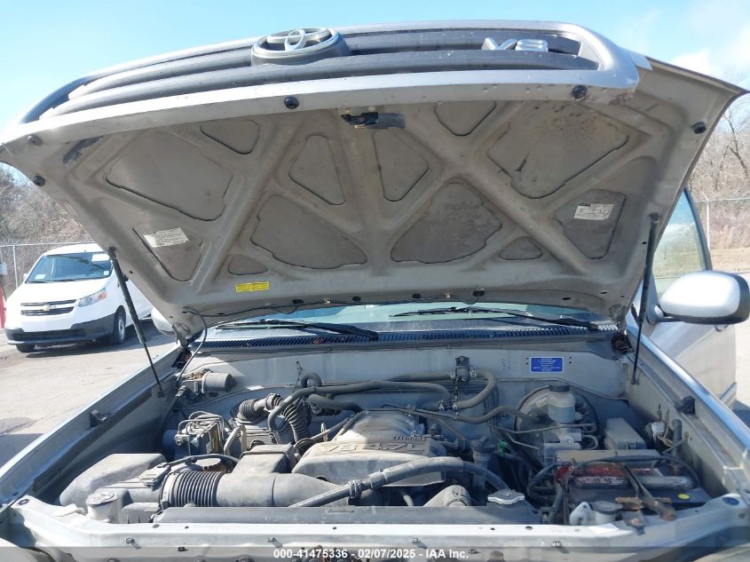 2004 Toyota Sequoia Sr5 V8 VIN: 5TDZT34A34S210081 Lot: 41475336