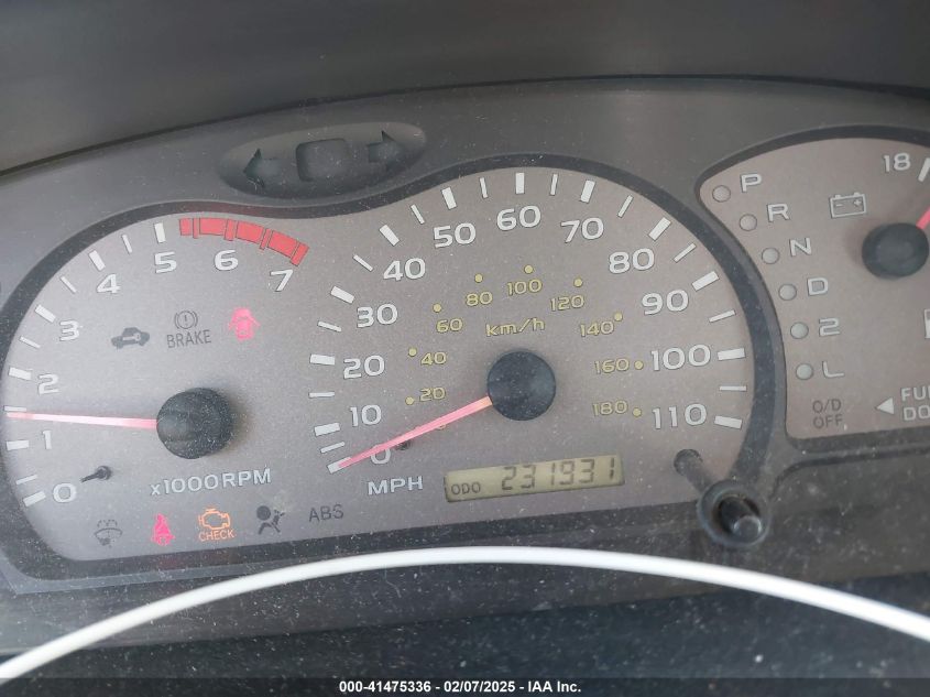 2004 Toyota Sequoia Sr5 V8 VIN: 5TDZT34A34S210081 Lot: 41475336