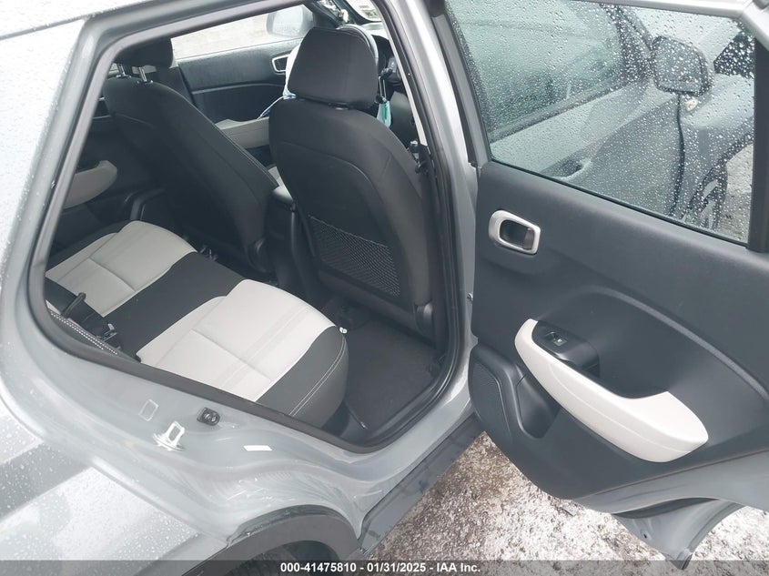 2021 HYUNDAI VENUE SEL - KMHRC8A38MU098601