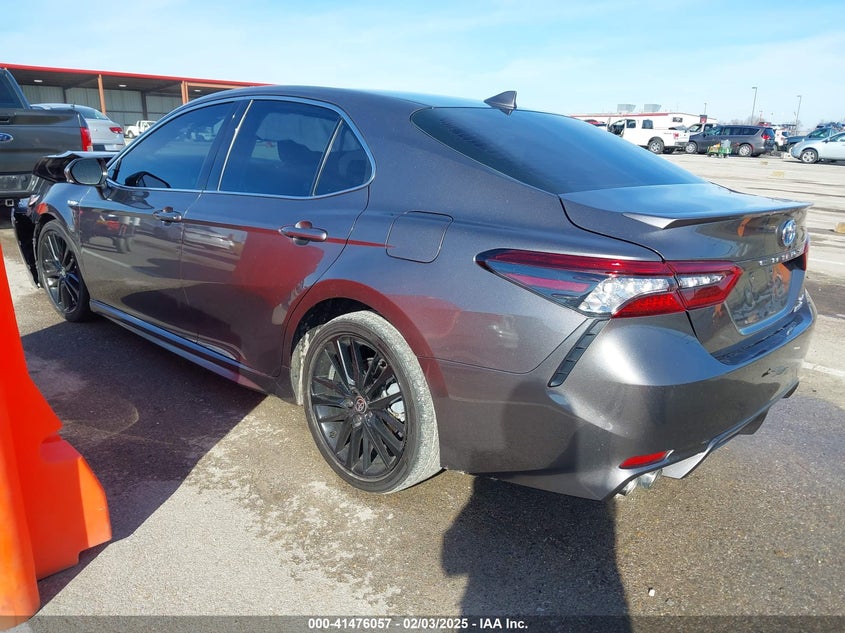 2021 TOYOTA CAMRY VIN: 4T1K31AK2MU023604