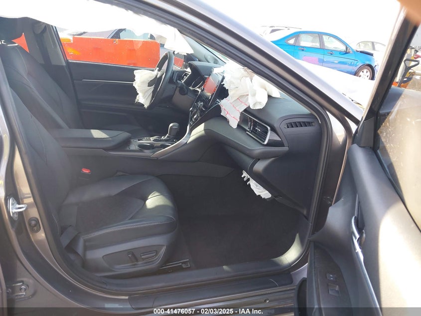2021 TOYOTA CAMRY VIN: 4T1K31AK2MU023604