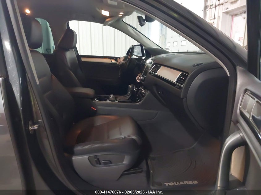 2013 VOLKSWAGEN TOUAREG VR6 SPORT - WVGEF9BP1DD007021