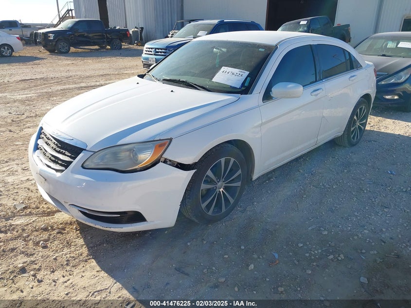 2014 CHRYSLER 200 VIN: 1C3CCBBG6EN172655