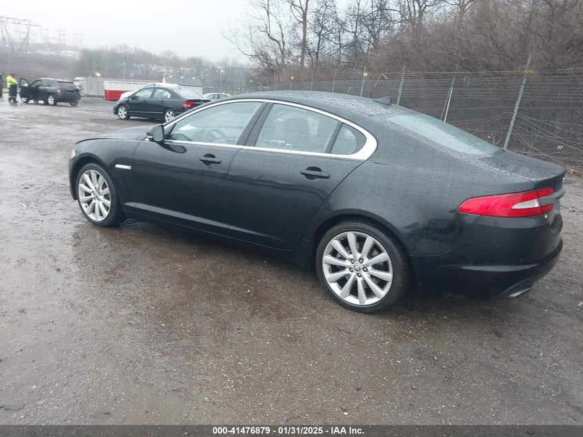 2013 JAGUAR XF VIN: SAJWJ0EF7D8S92274