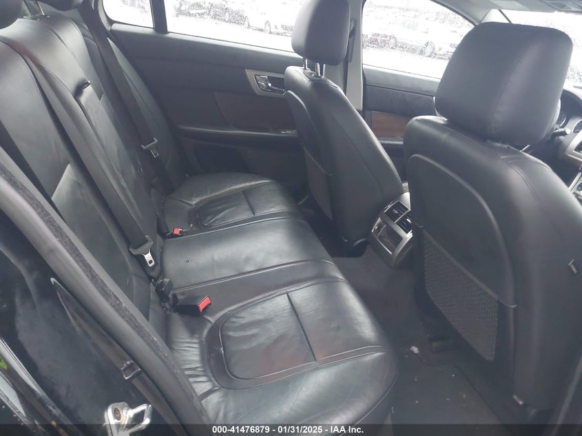 2013 JAGUAR XF VIN: SAJWJ0EF7D8S92274