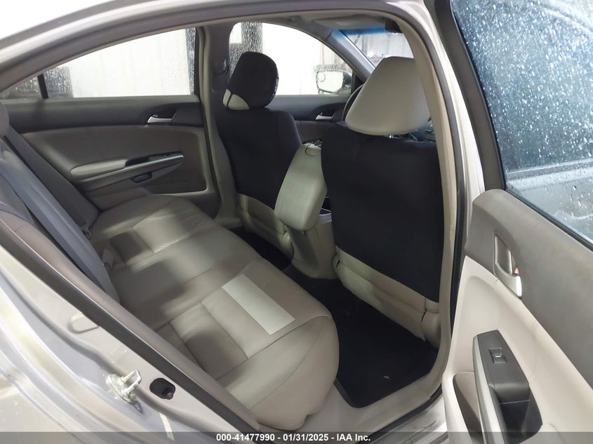 2008 HONDA ACCORD VIN: 1HGCP26818A069451