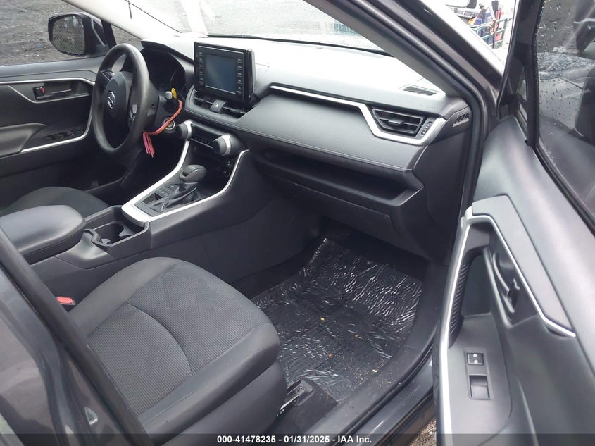 2019 TOYOTA RAV4 LE - 2T3F1RFVXKW040714