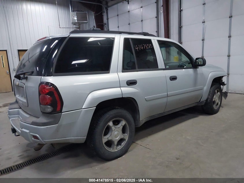 2007 CHEVROLET TRAILBLAZER VIN: 1GNDT13S272125034