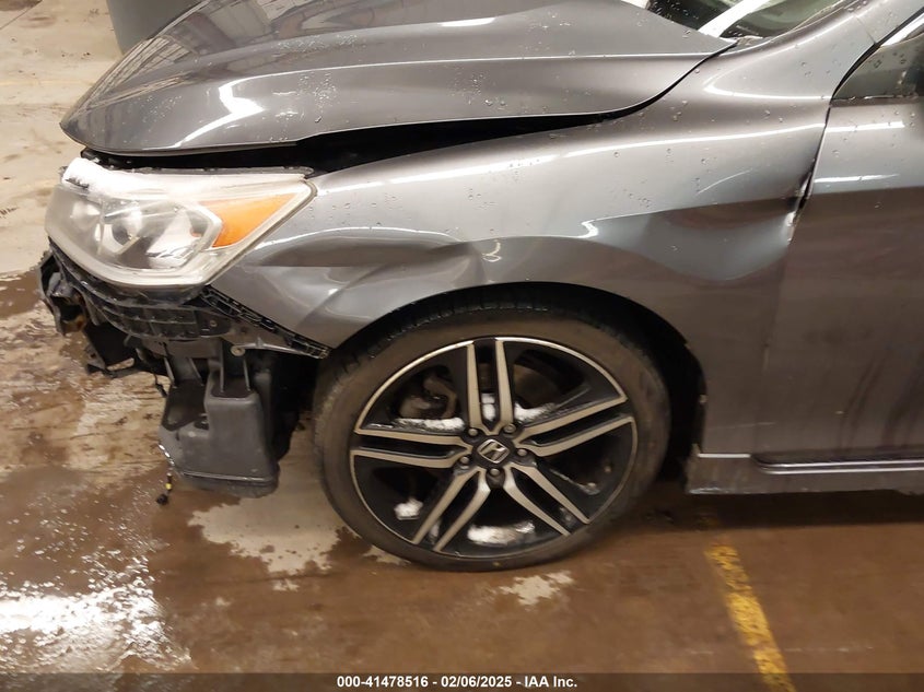 2017 HONDA ACCORD VIN: 1HGCR2F52HA163600